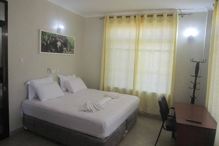 Room 7 of 51