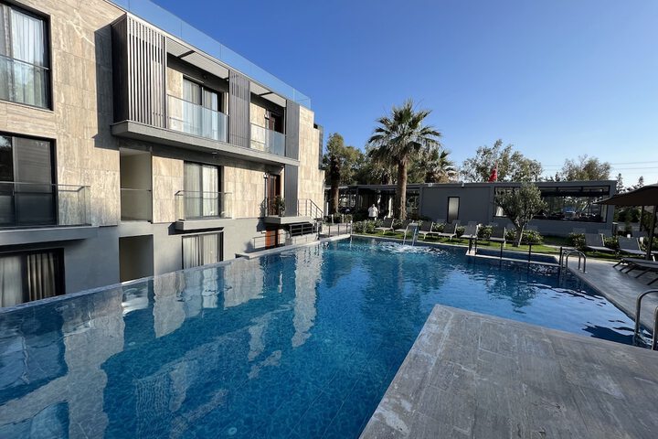 Pool 36 of 61