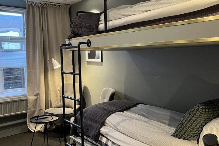 Room 18 of 36