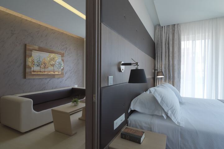 Room 30 of 78