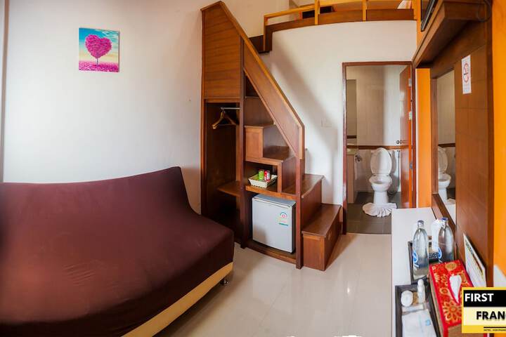 Room 21 of 92