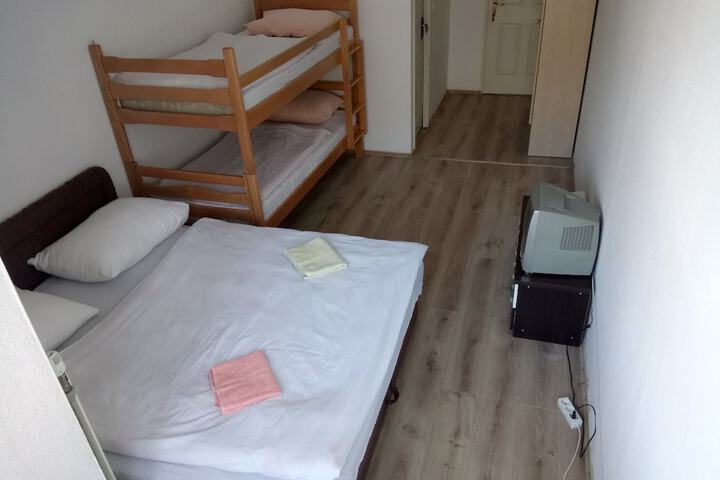 Room 10 of 58