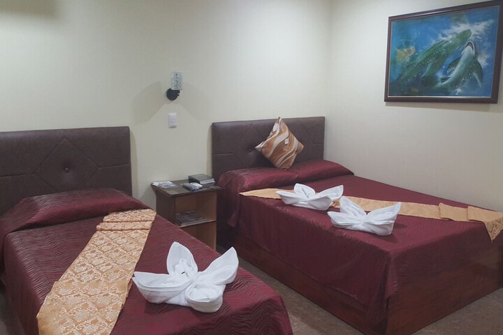 Room 14 of 105