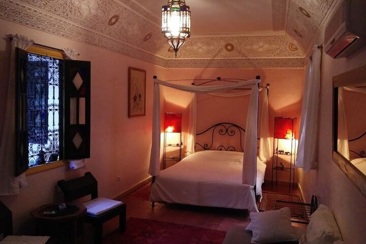Room 13 of 38