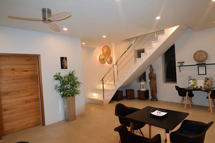 Hotel Interior 102 of 112