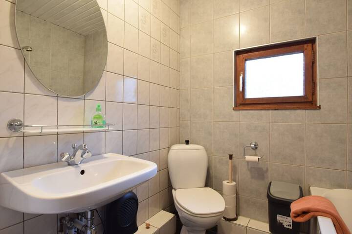 Room 12 of 31