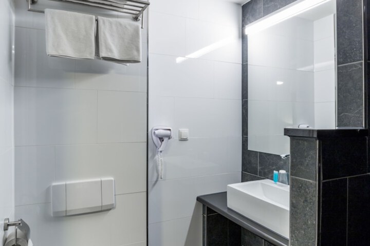 Bath Interior