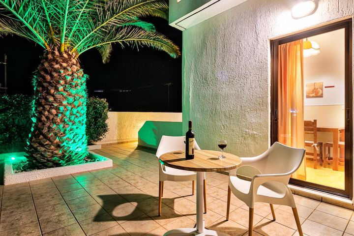 Terrace/Patio 93 of 98