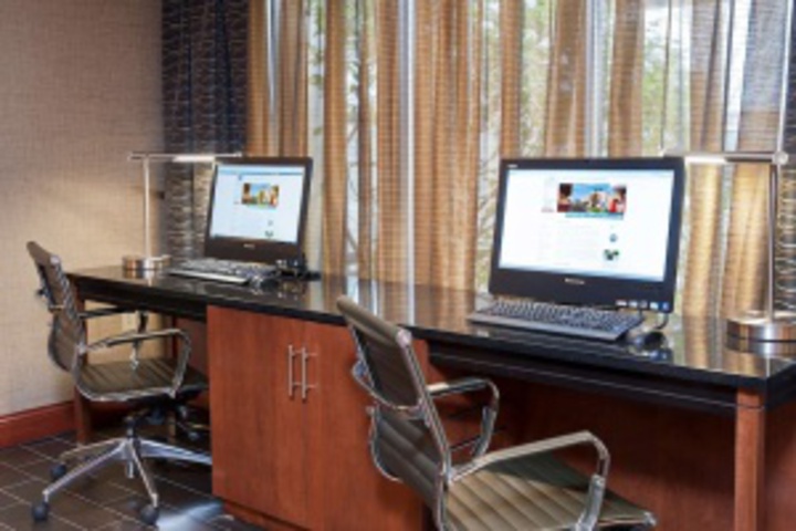 Business Center 116 of 372