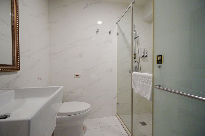 Room 41 of 61