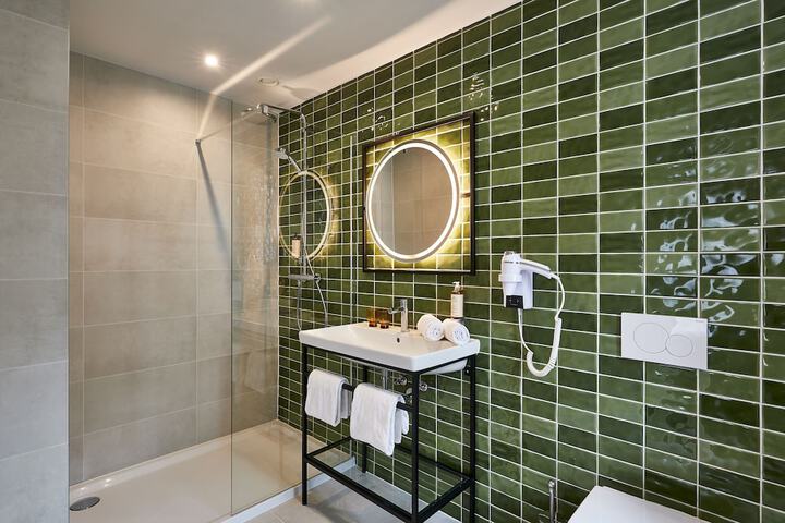 Bath Photo