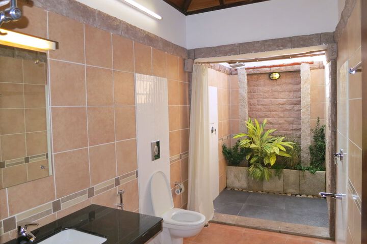 Room 9 of 44