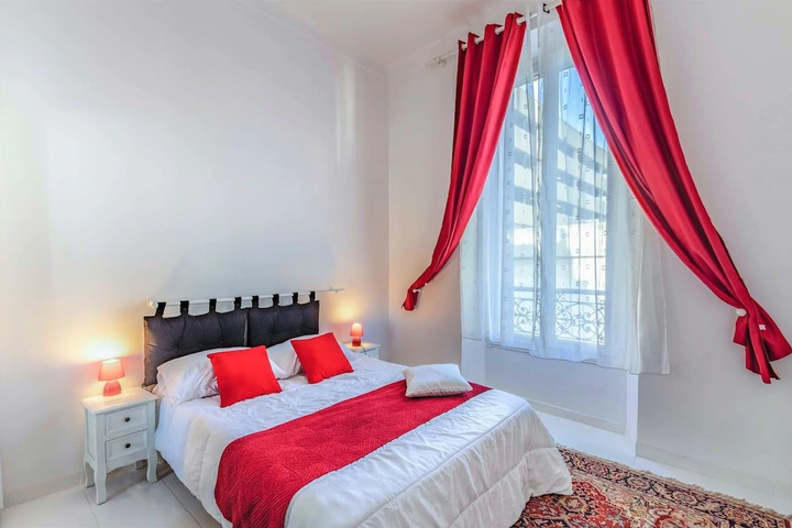Room 4 of 4