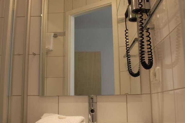 Room 19 of 31