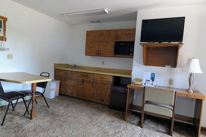 Room 9 of 27