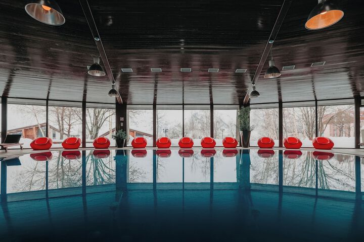 Pool 31 of 55