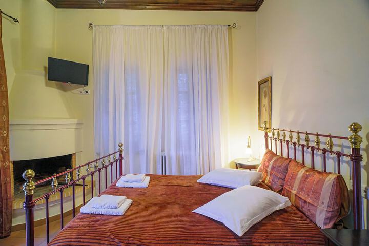 Room 42 of 97