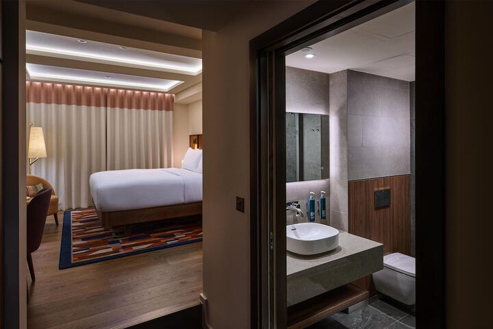 Room 20 of 114