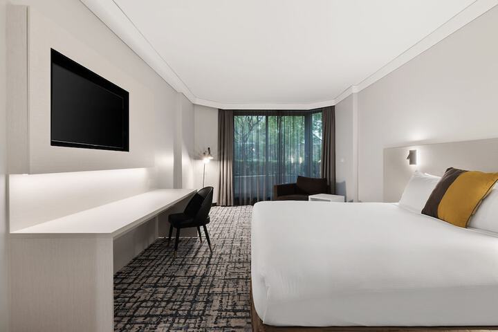 Room 17 of 48