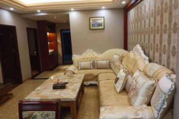 Xinda Business Hotel