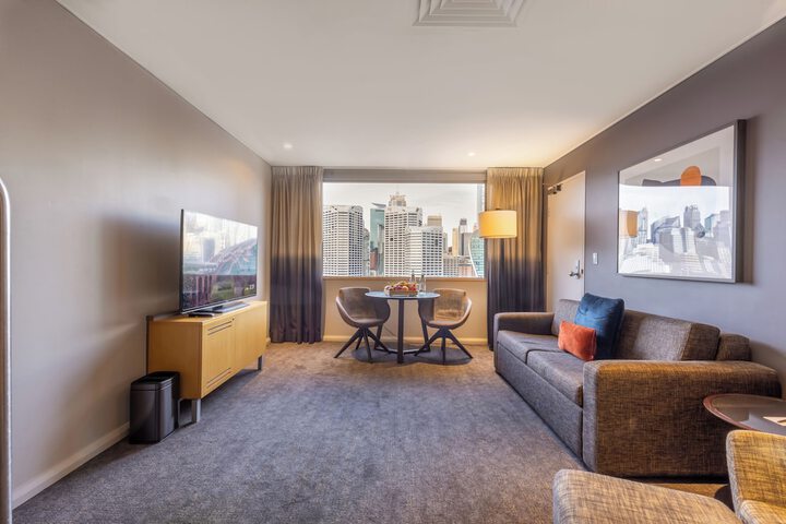 Room 12 of 220
