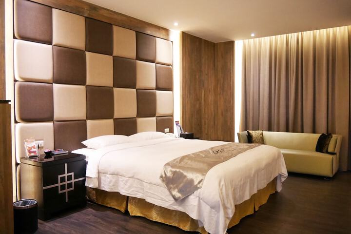 Room 25 of 55