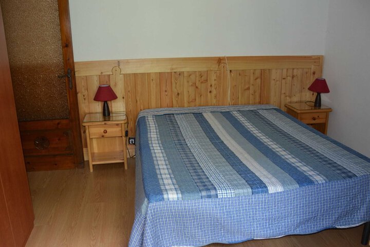 Room 4 of 46