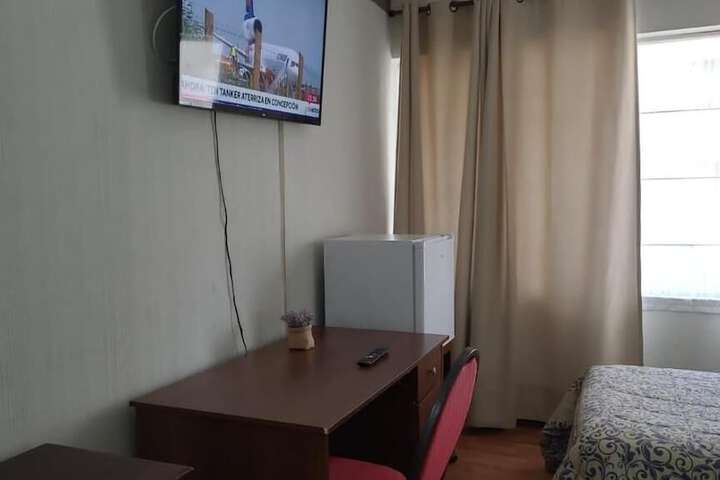 Room 2 of 95