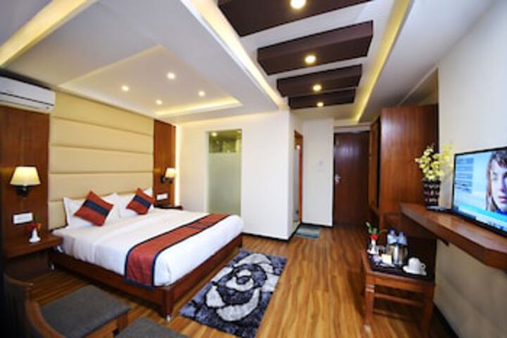 Room 43 of 339