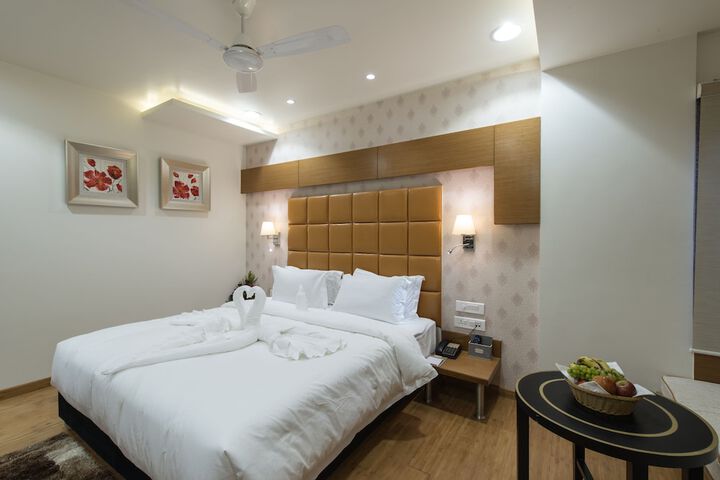 Room 10 of 43
