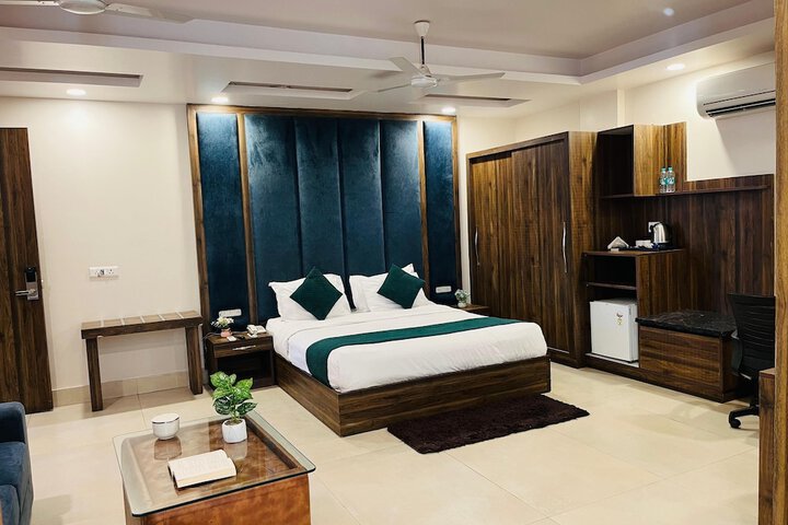 Hotel Maira