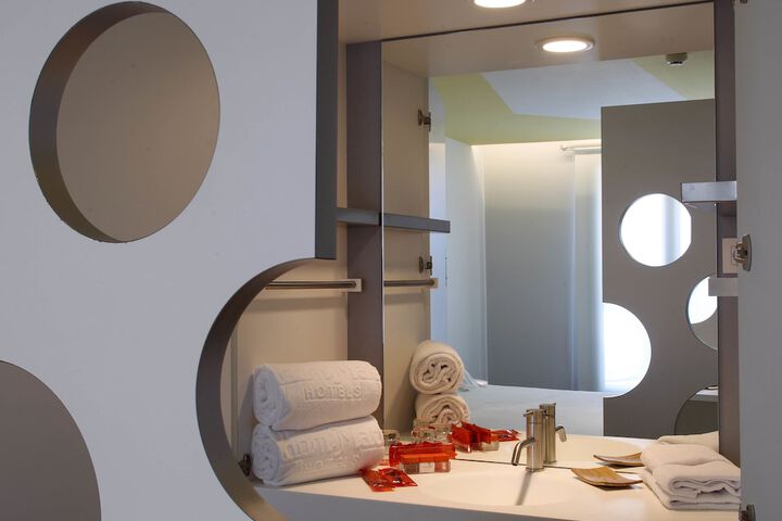 Bathroom Interior Photo