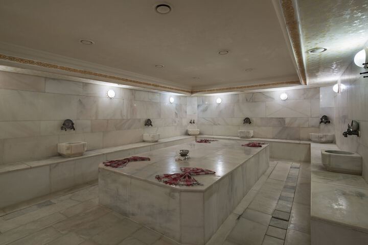 Spa 6 of 13