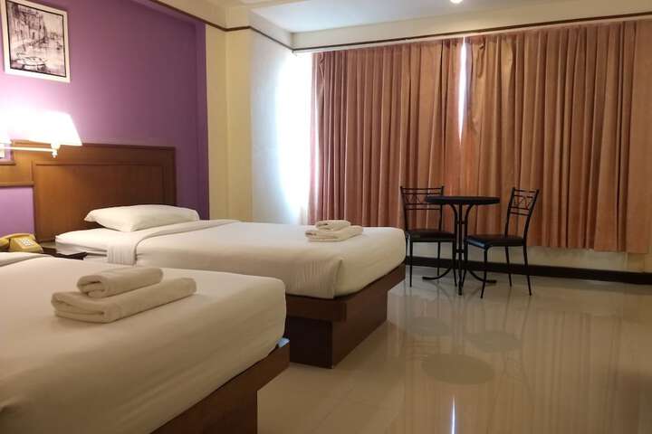 Room 25 of 110