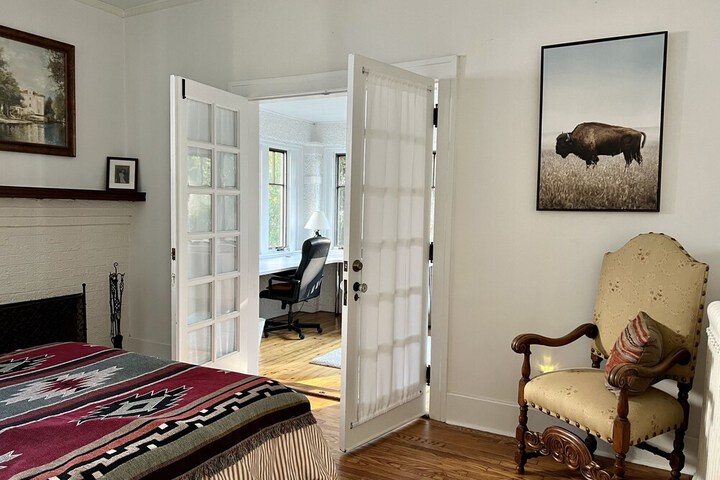 Room 5 of 34