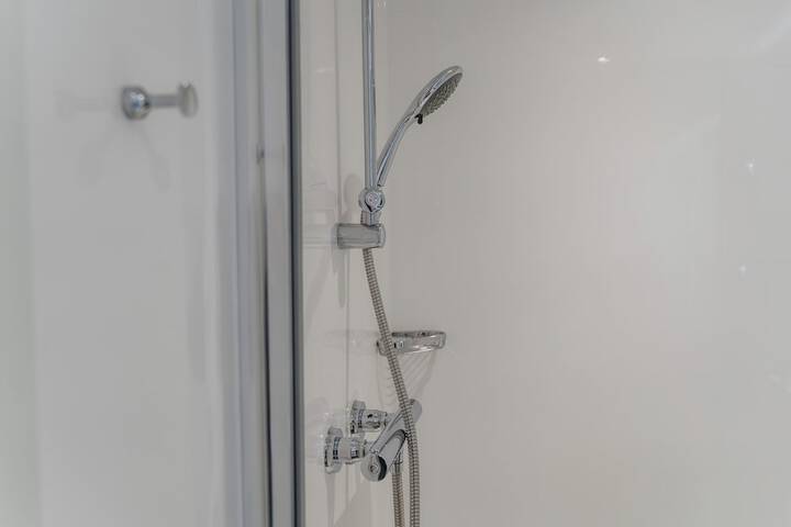 Room 16 of 21