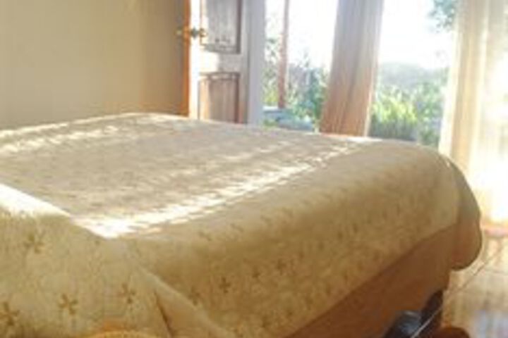 Room 12 of 17