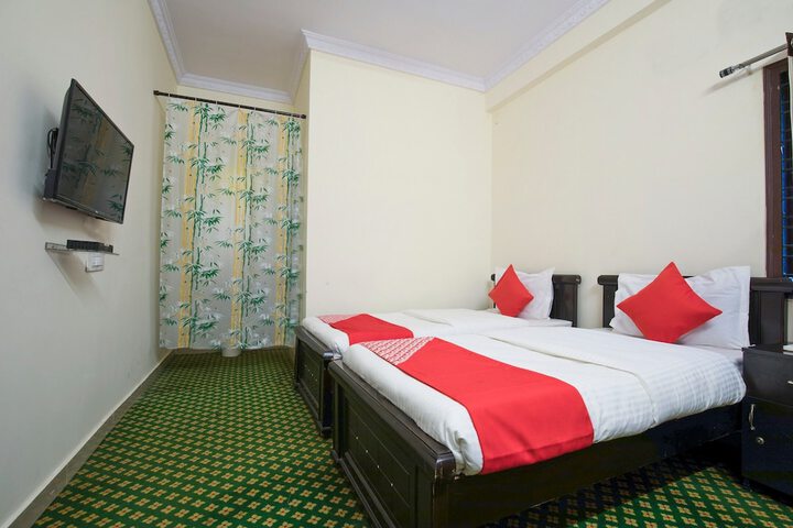 Room 8 of 19