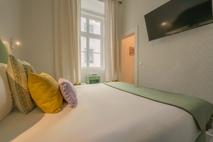 Room 13 of 60