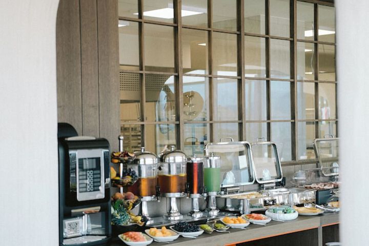 Dining 52 of 63