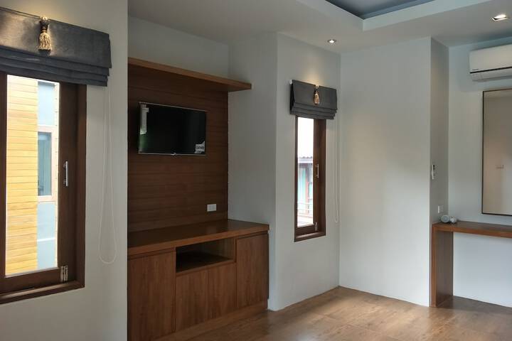 Room 25 of 101