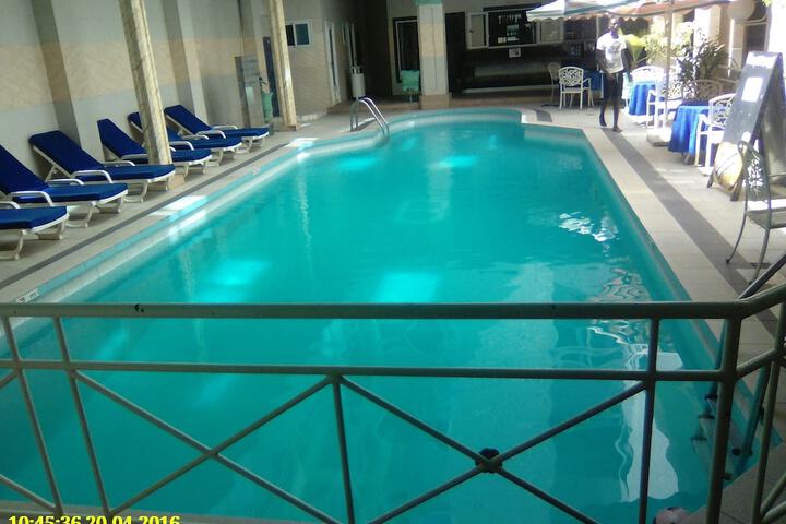 Pool 51 of 80