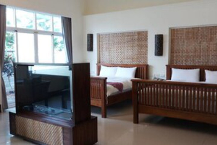 Room 49 of 80