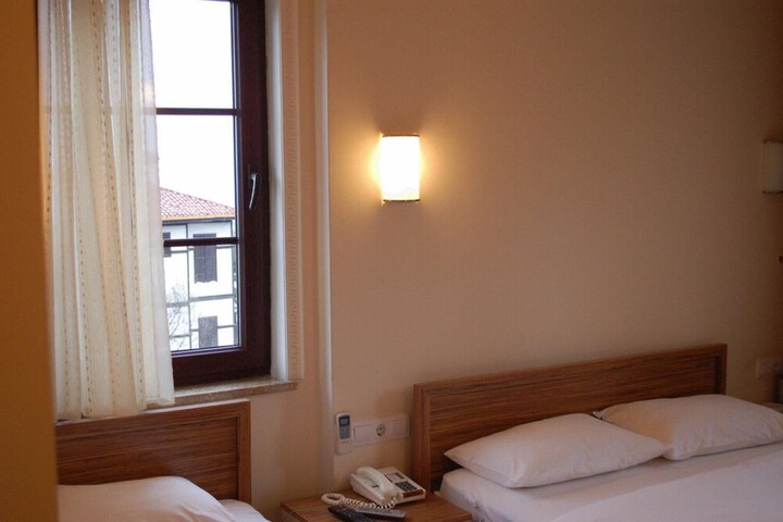 Room 14 of 53