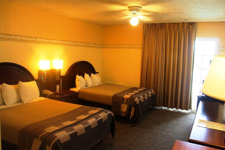Room 9 of 65
