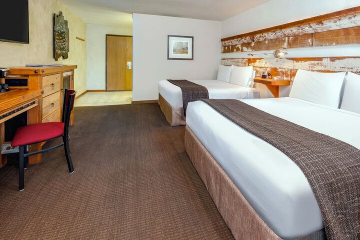 Room 9 of 26