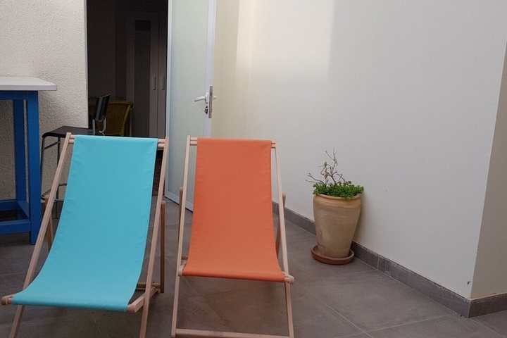 Room 4 of 20