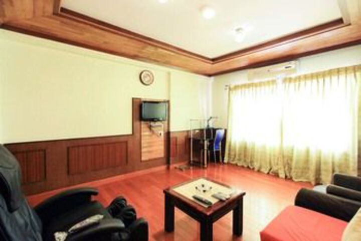 Room 23 of 42