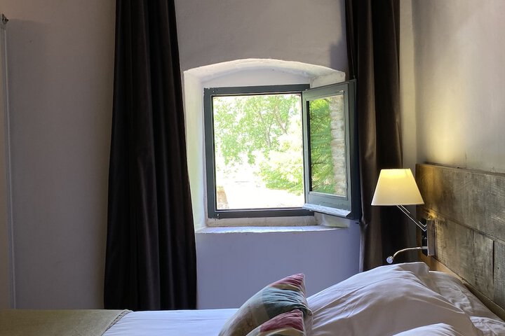 Room 22 of 121