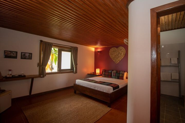 Room 14 of 117